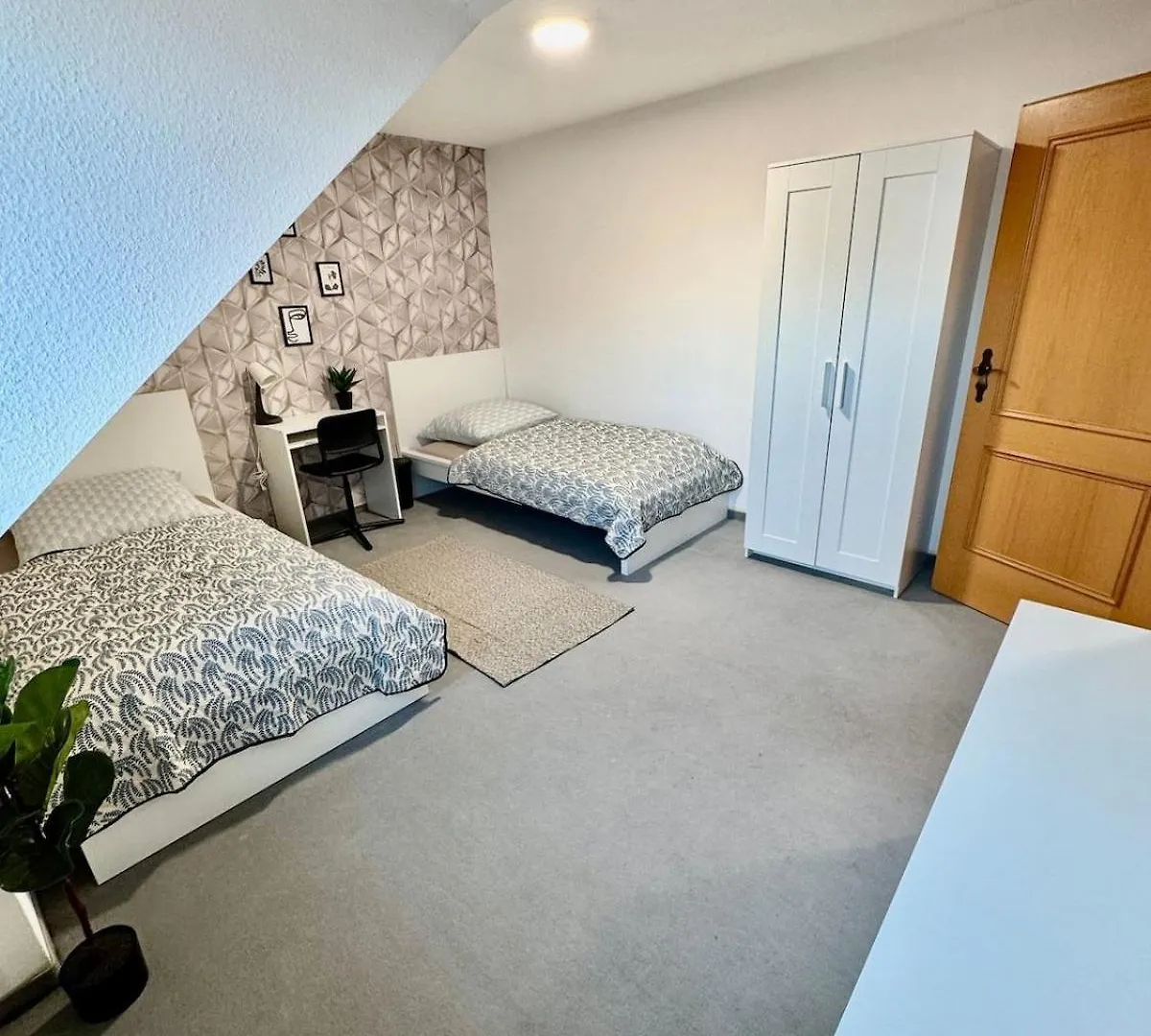Apartment Mk Accommodations Roth Roth  Germany